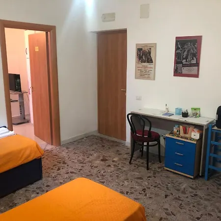 La Piccola Casa Del Cinema *