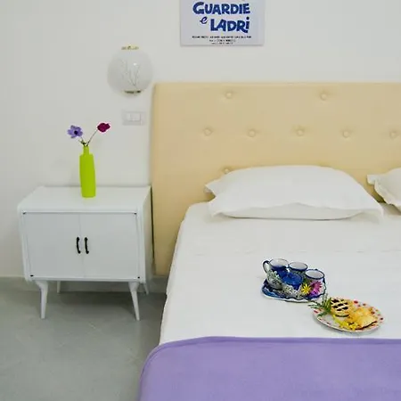 La Piccola Casa Del Cinema Guest house Giffoni Valle Piana